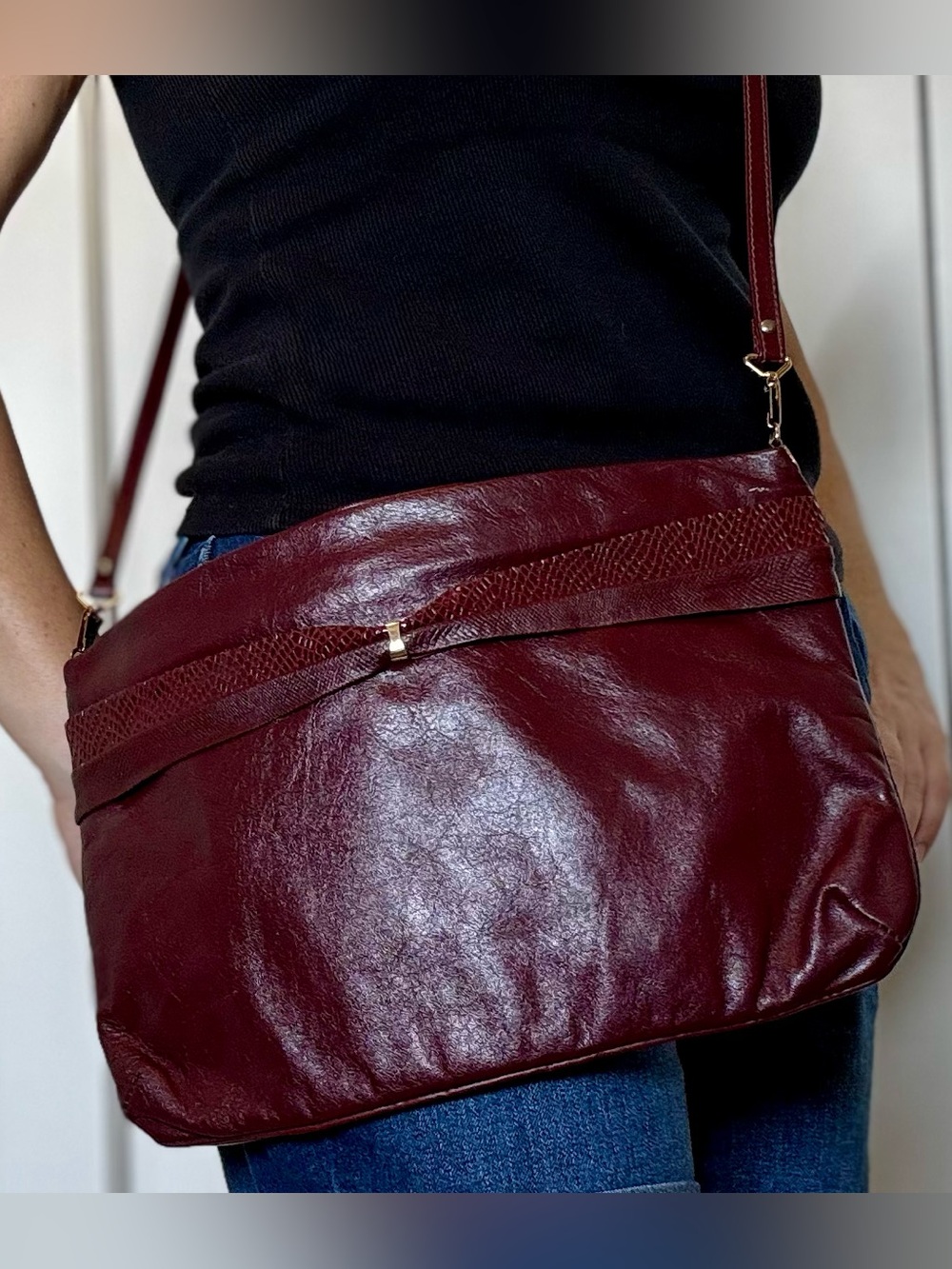 Vintage 80s Leather Mann Burgundy Crossbody Purse Ingledew’s Boutique Snakeskin